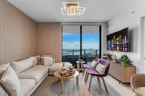 159 NE 6th St 4016 Miami FL 33132