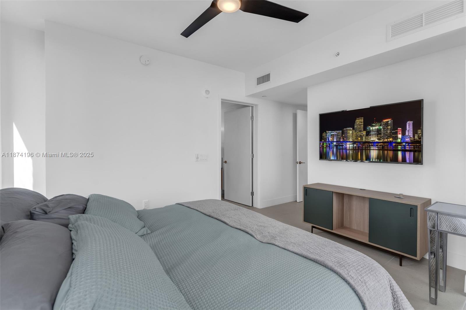 GALE / NATIIVO - Residential Lease