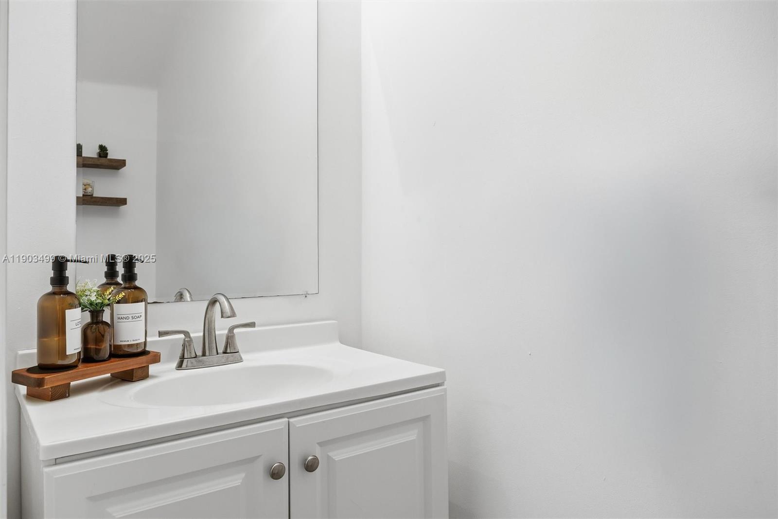 TUSCANY NO 4 CONDO - Residential