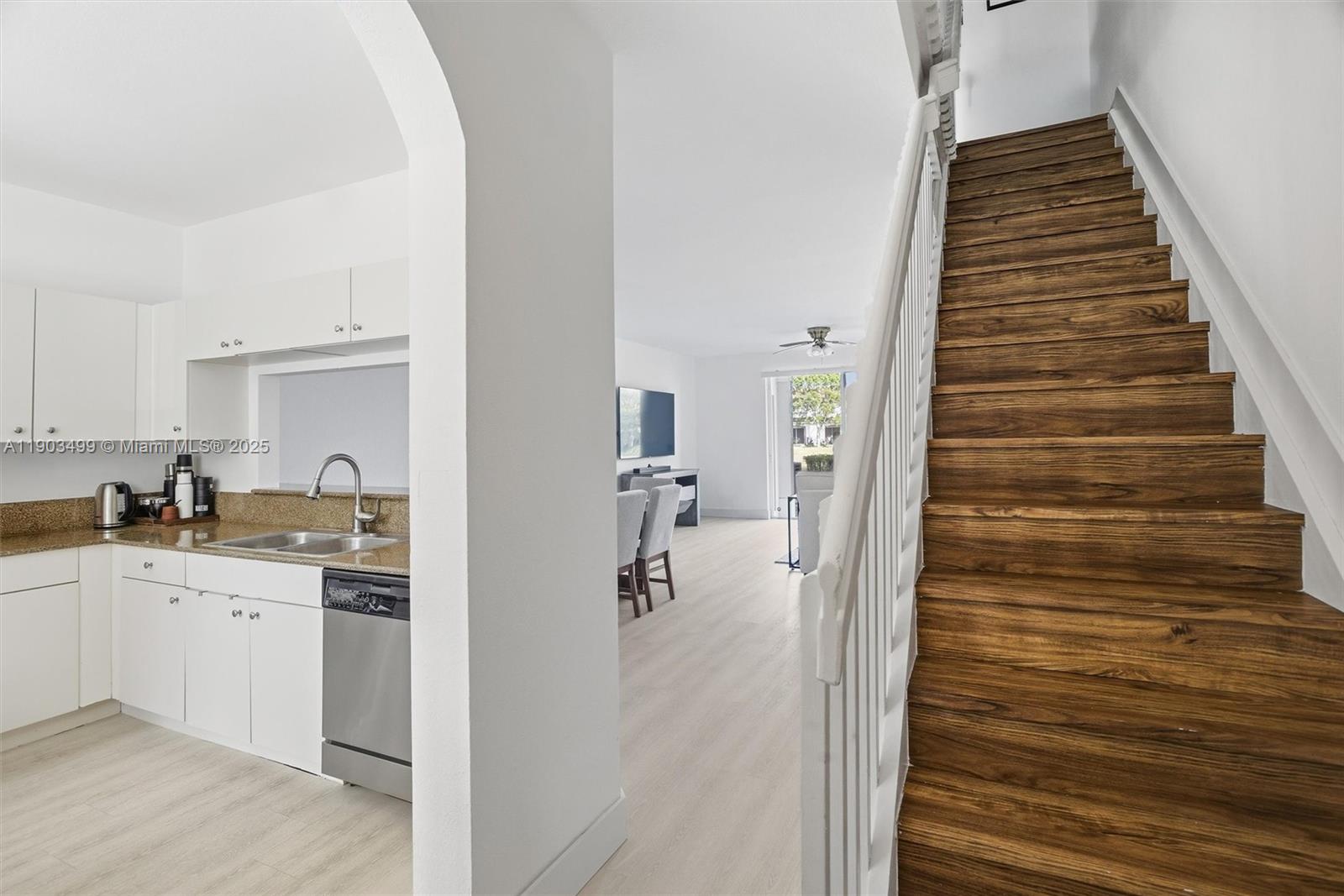 TUSCANY NO 4 CONDO - Residential