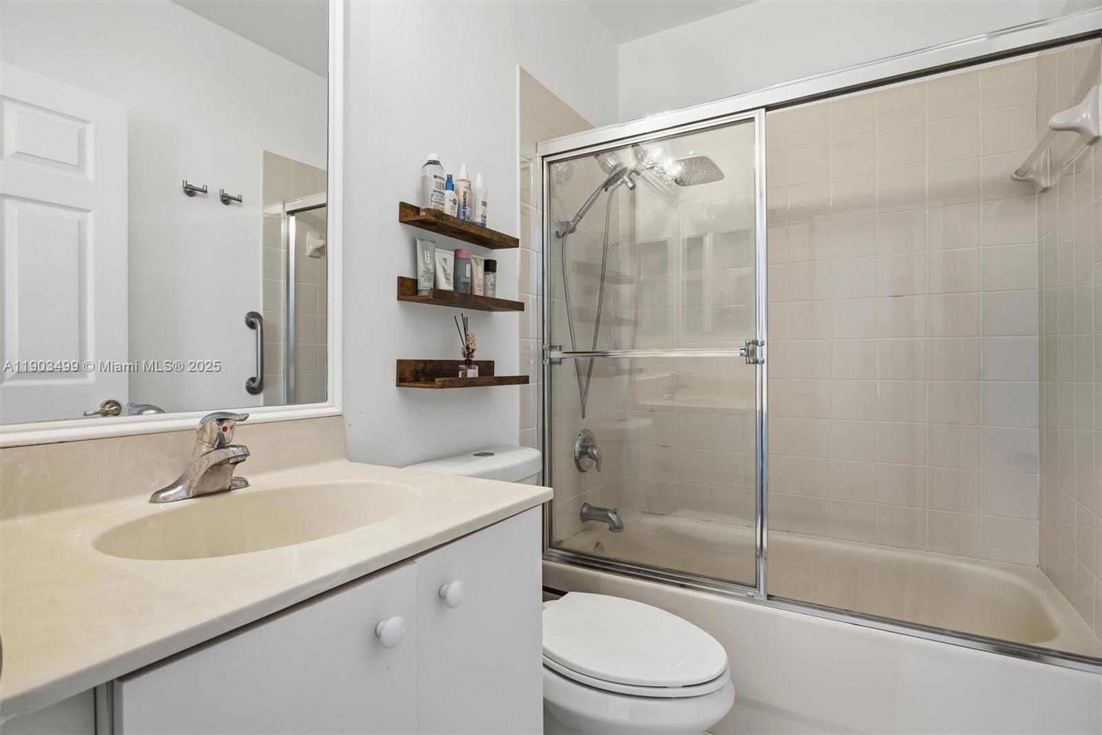 TUSCANY NO 4 CONDO - Residential