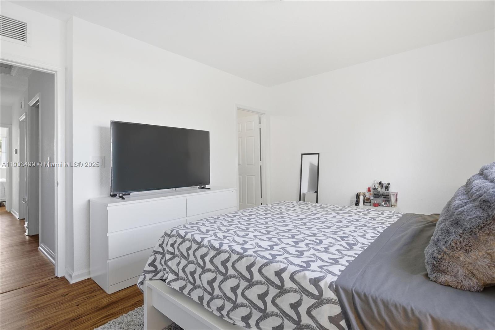 TUSCANY NO 4 CONDO - Residential