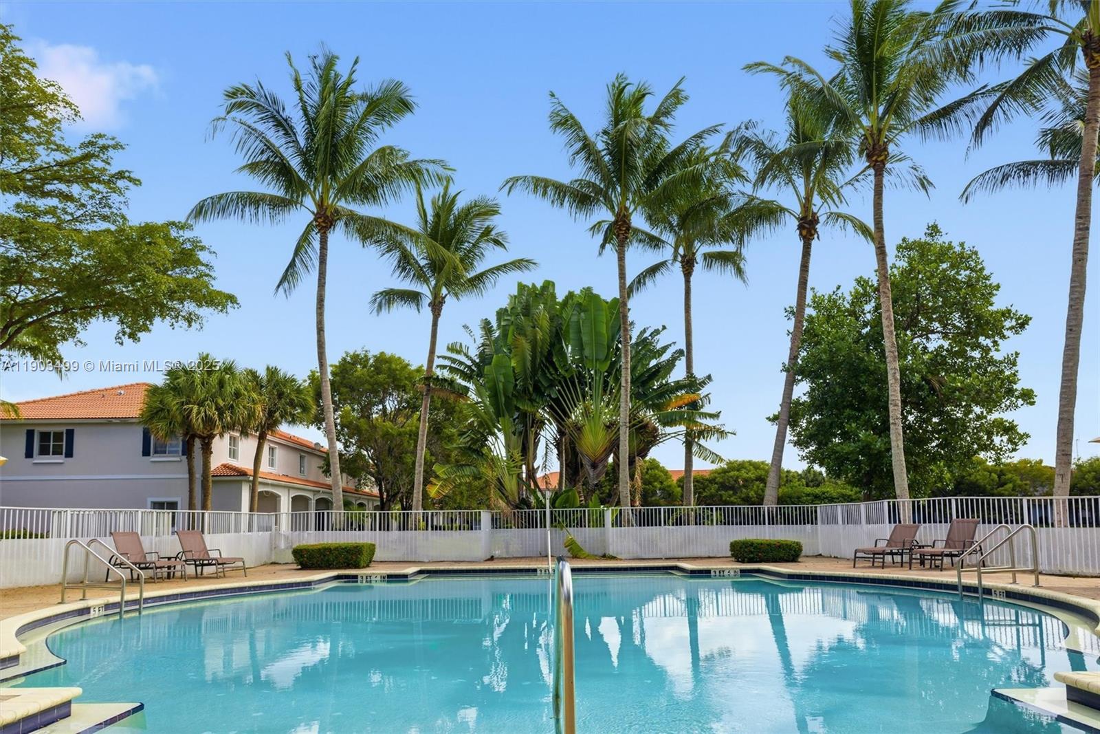 TUSCANY NO 4 CONDO - Residential