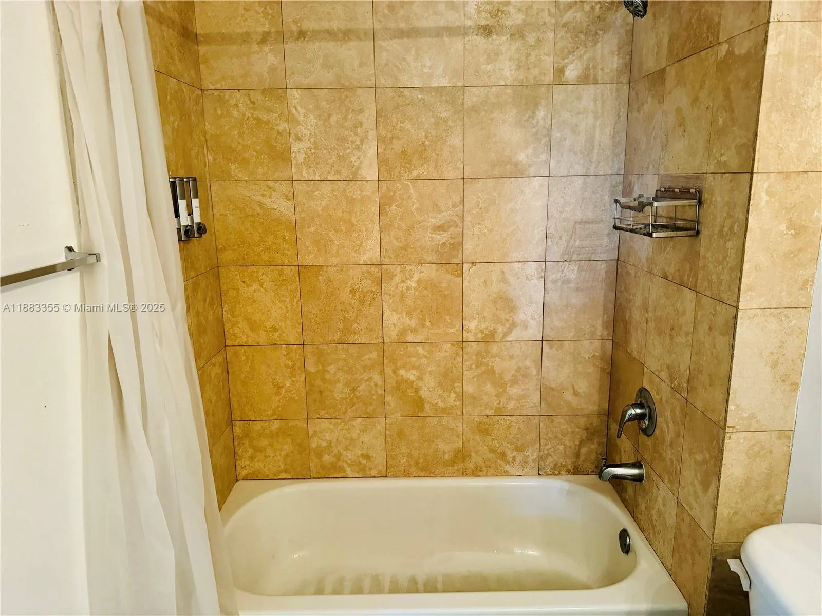 Miami, Florida 33129, United States, 1 Bedroom Bedrooms, ,2 BathroomsBathrooms,Residential,Active,216022