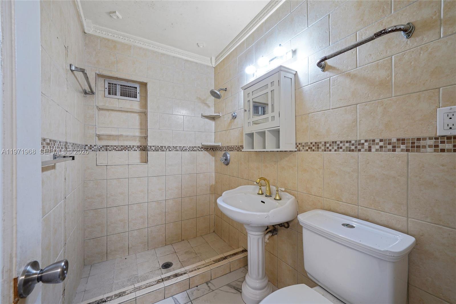 SUN-TAN VILLAGE SEC 2 - Residential