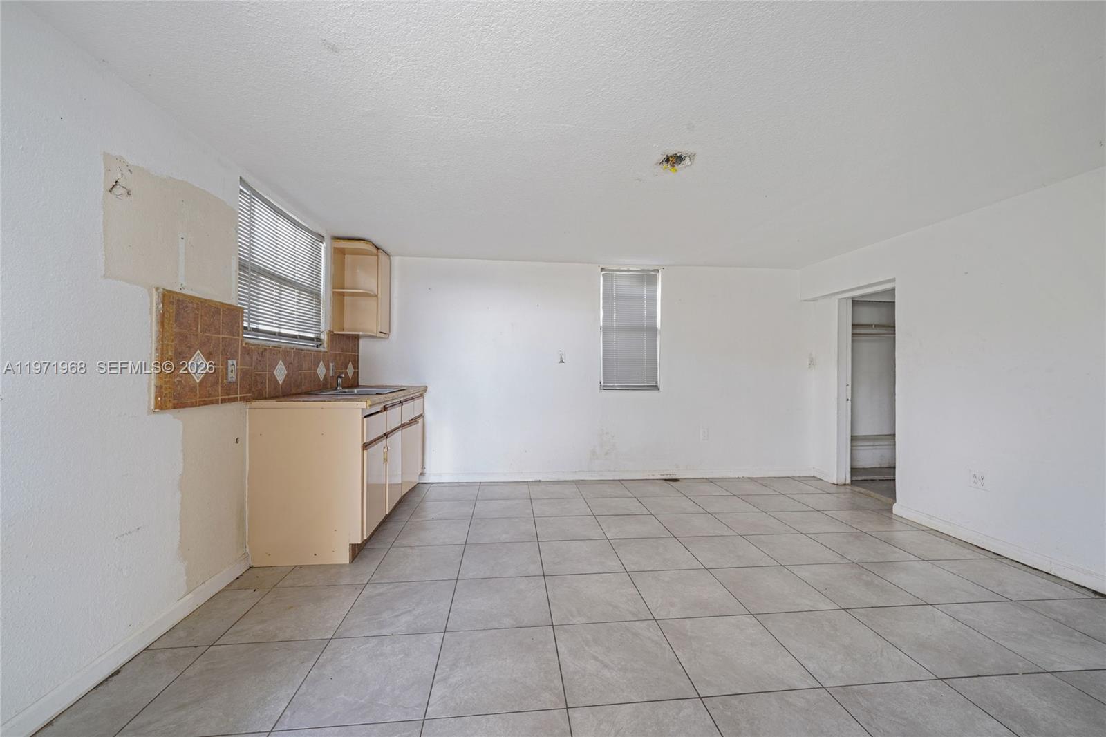 SUN-TAN VILLAGE SEC 2 - Residential