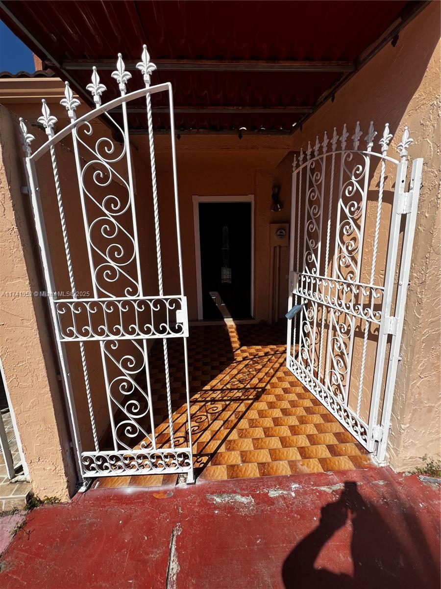 MANGO HILL CONDO NO 2 - Residential