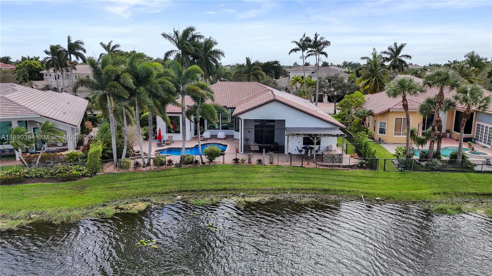 11807 NW 69th Pl