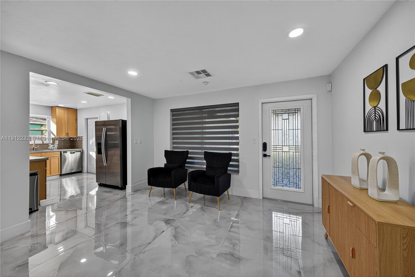 RIVERLAND VILLAGE SEC 1-R - Residential Lease