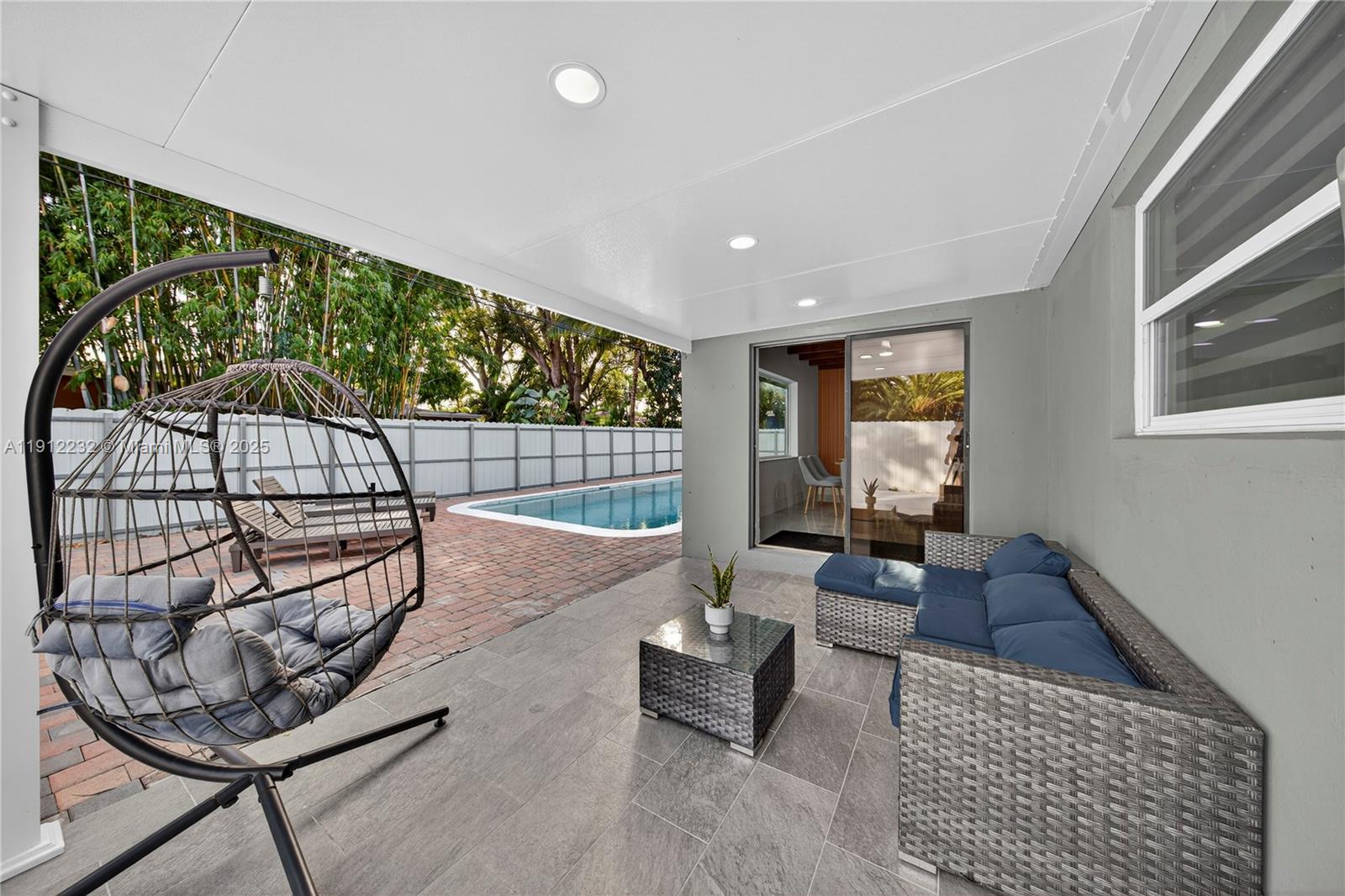 RIVERLAND VILLAGE SEC 1-R - Residential Lease