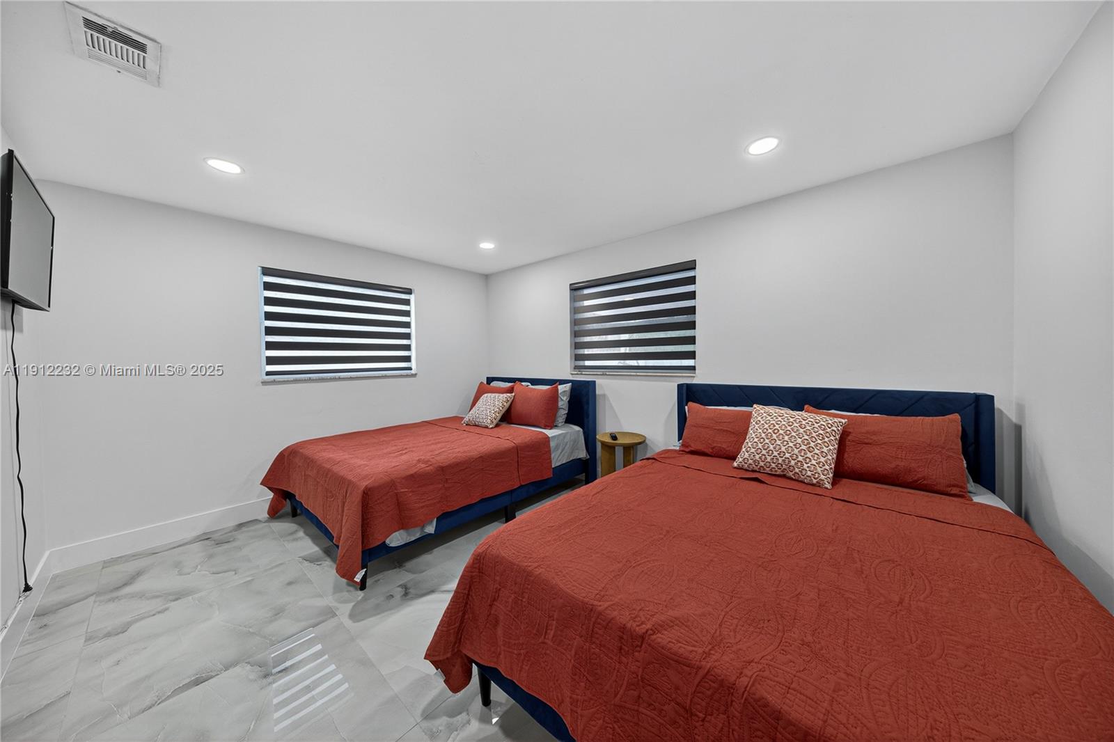 RIVERLAND VILLAGE SEC 1-R - Residential Lease