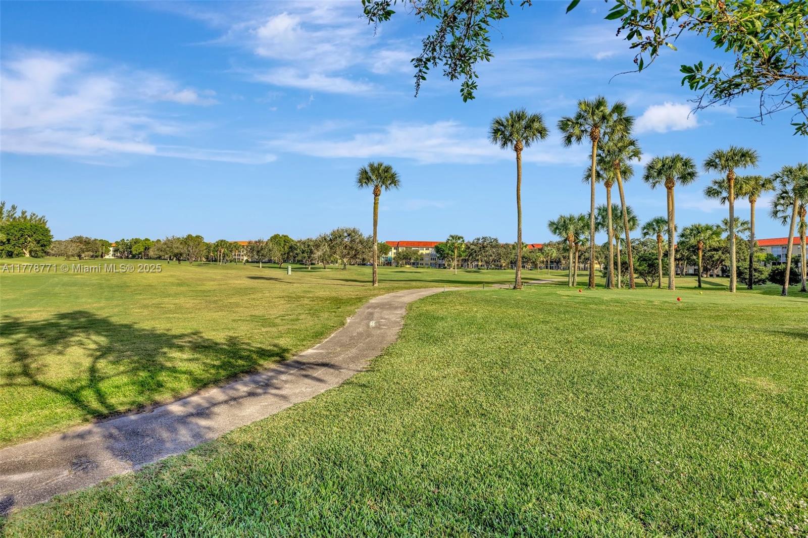 CAMBRIDGE AT CENTURY VILL - Residential