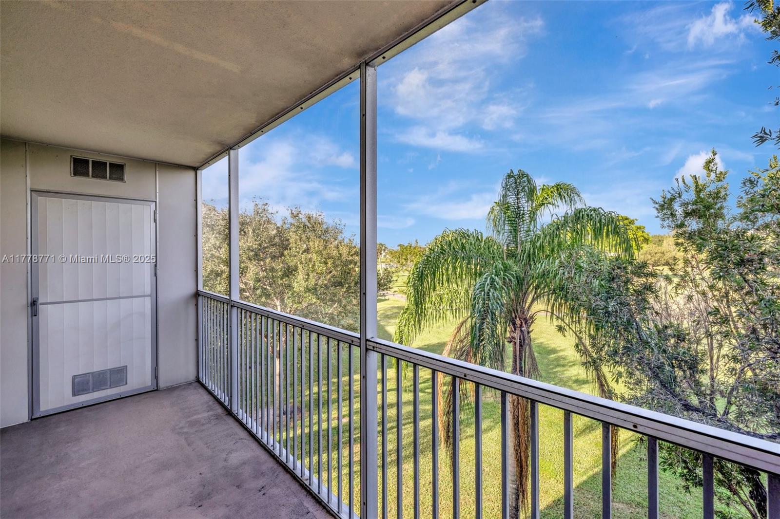 CAMBRIDGE AT CENTURY VILL - Residential