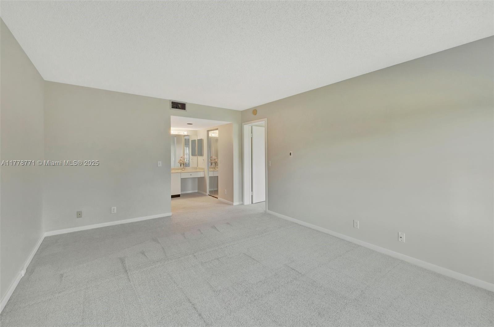 CAMBRIDGE AT CENTURY VILL - Residential
