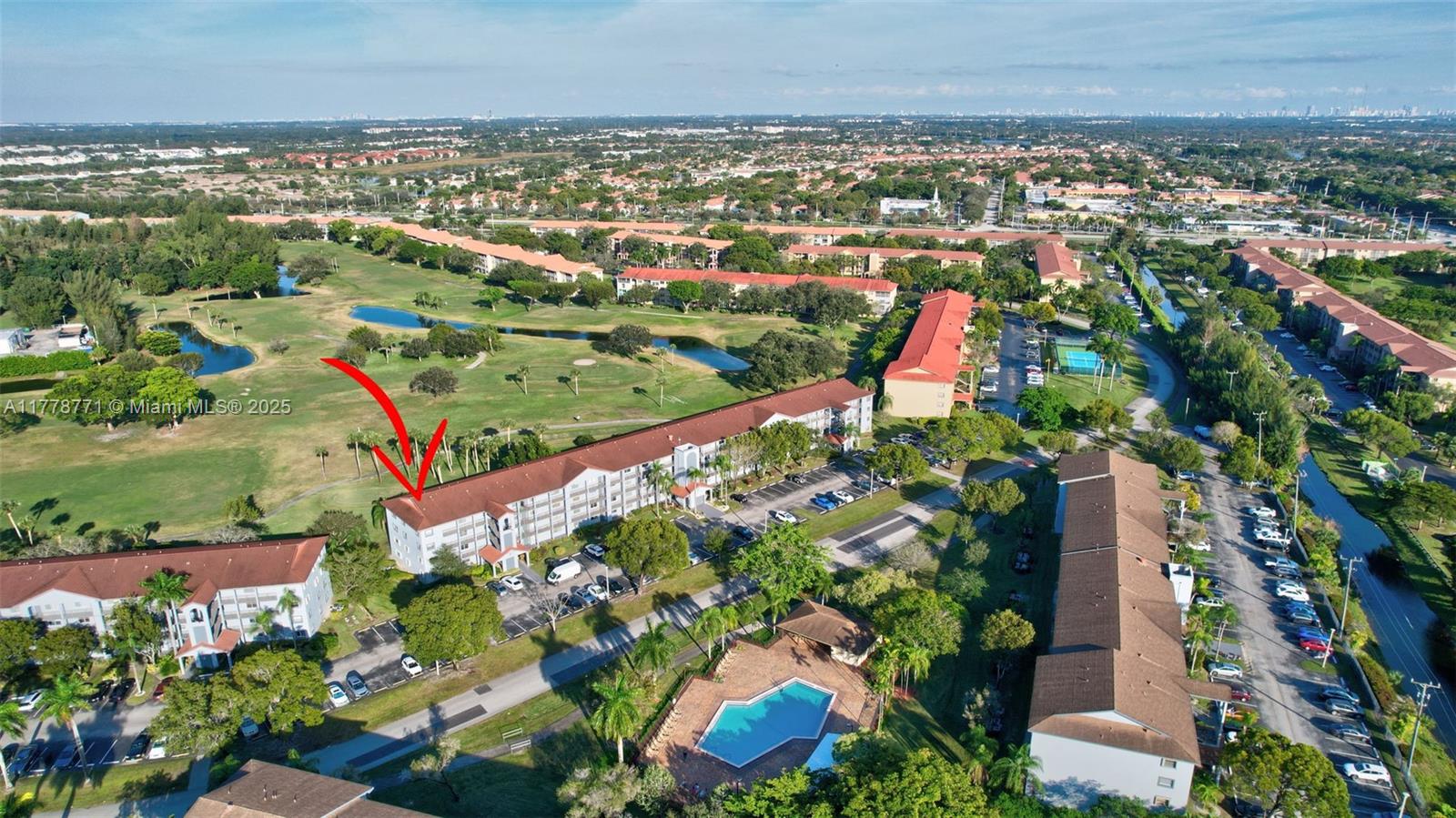 CAMBRIDGE AT CENTURY VILL - Residential