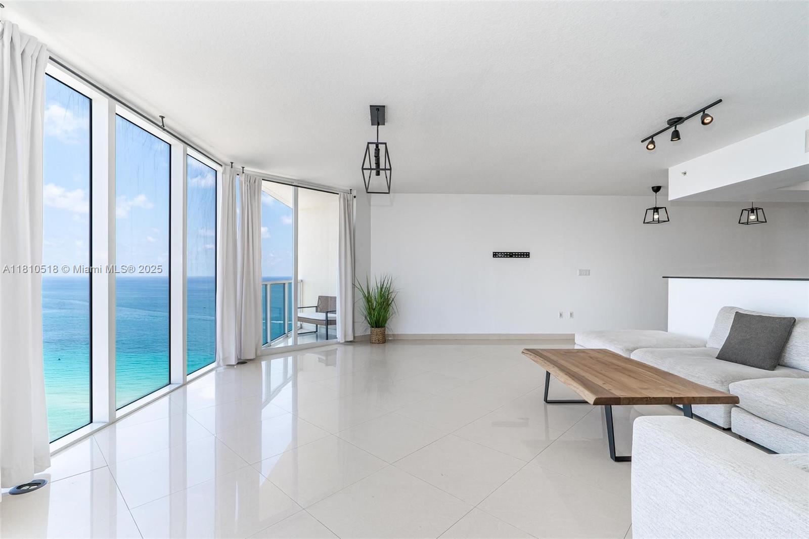 Rental Property at 16699 Collins Ave 3207, Sunny Isles Beach, Miami-Dade County, Florida - Bedrooms: 2 
Bathrooms: 2  - $4,500 MO.