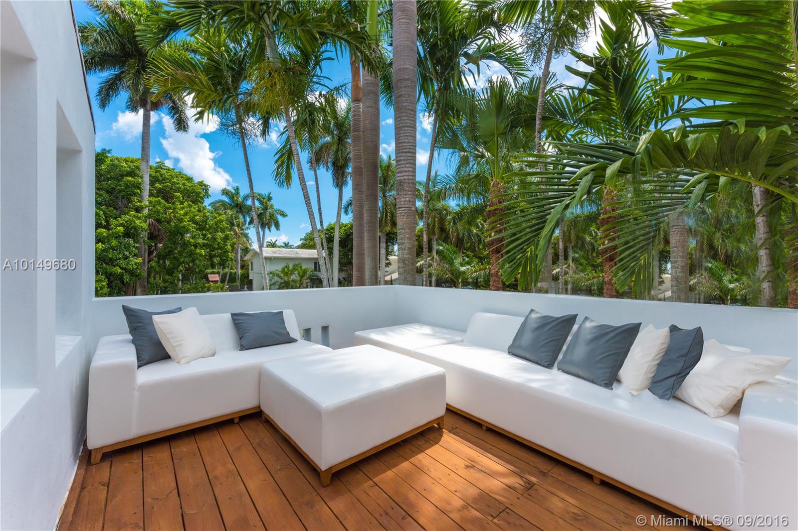 Sunset Islands Island 01 - Residential