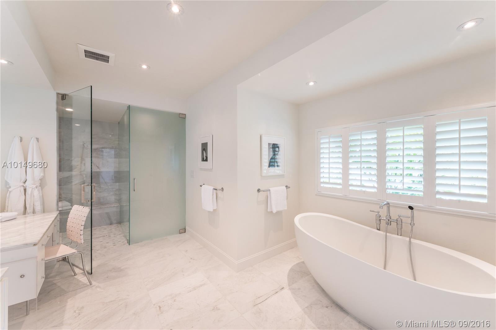 Sunset Islands Island 01 - Residential