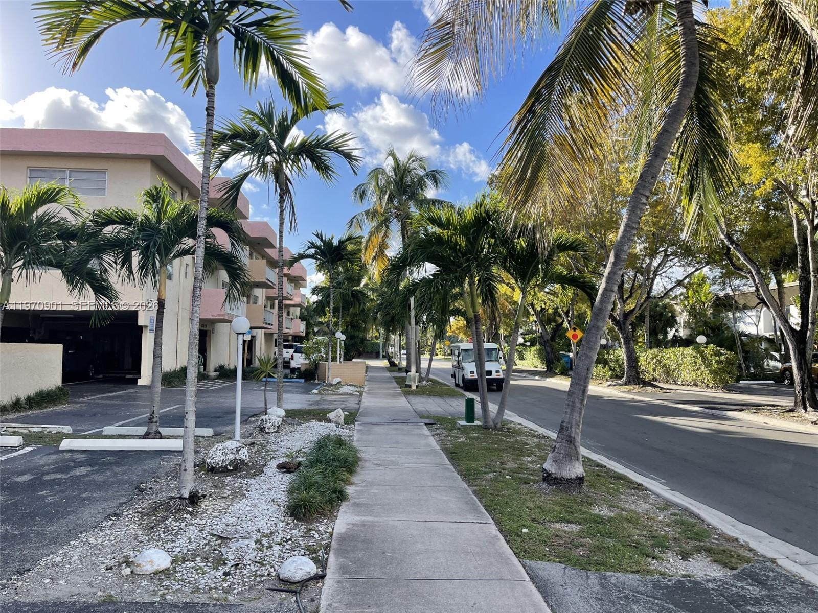 3522 NE 171st St 212