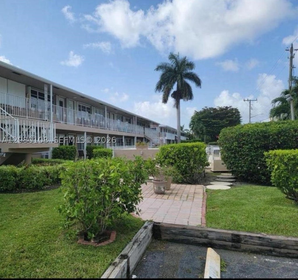 Photo of 500 Layne Blvd #14, Hallandale Beach, FL 33009 (MLS # A12080108)