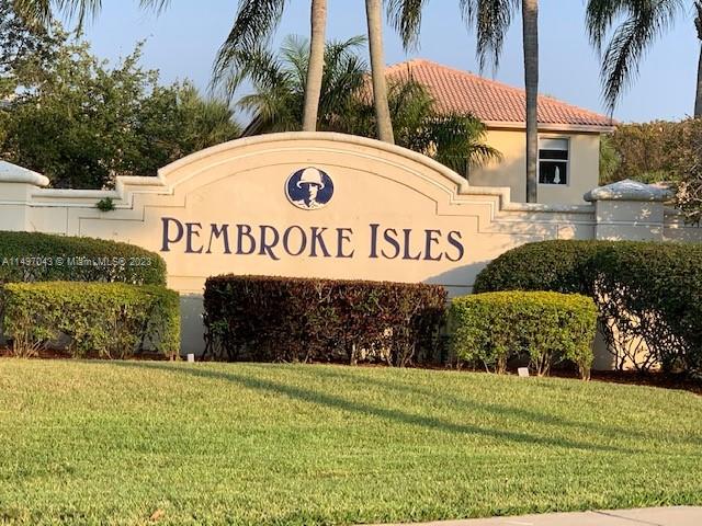 Completely remodeled 2 story townhome in the heart of Pembroke Pines. 3 bedrooms, 2 1/2 baths. 1 car garage and additional parking for 2 more vehicles plus guest parking. Must see! Available February 1, 2024.