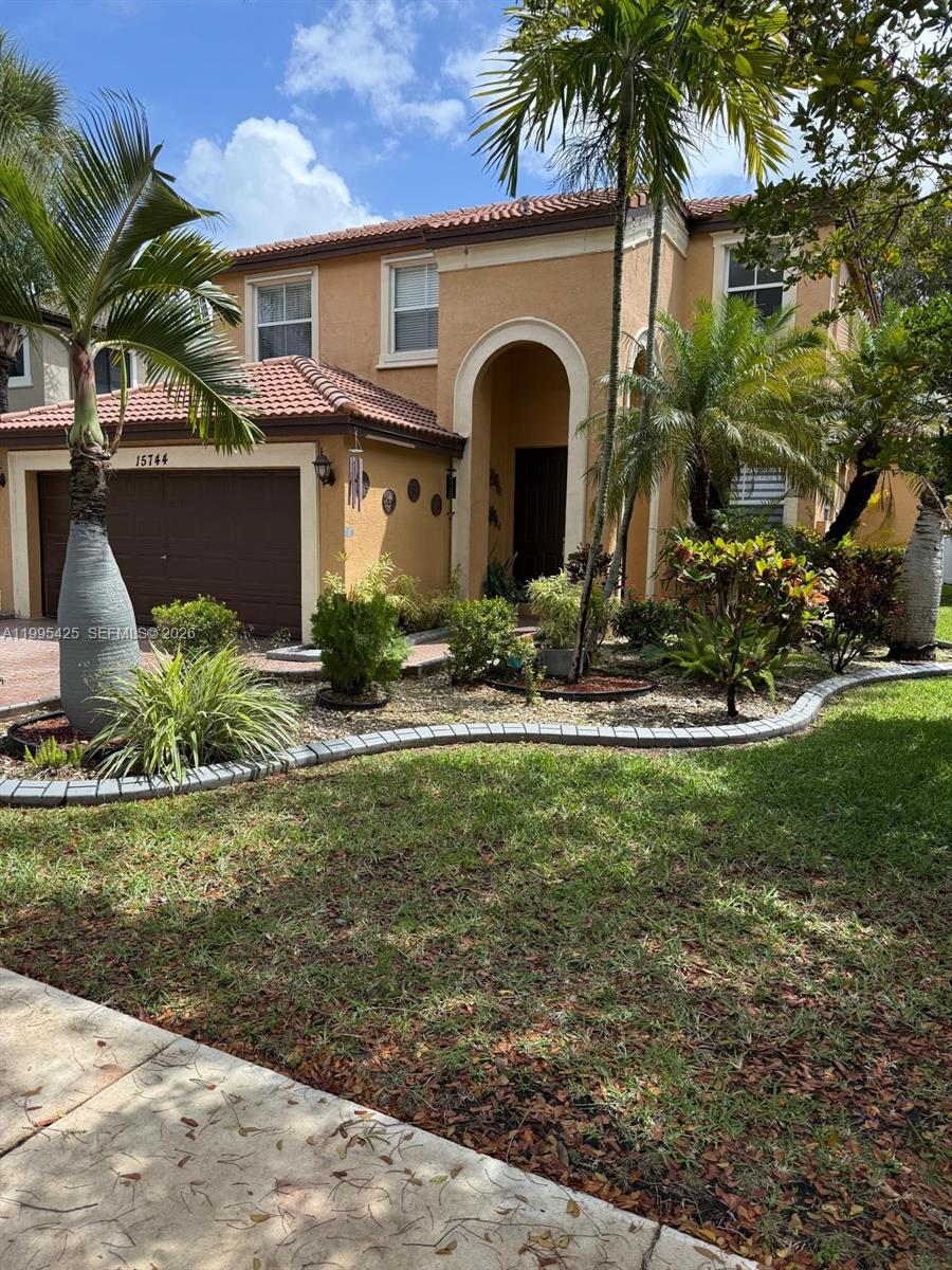 View photos, virtual tours, details... 15744 SW 53rd Ct