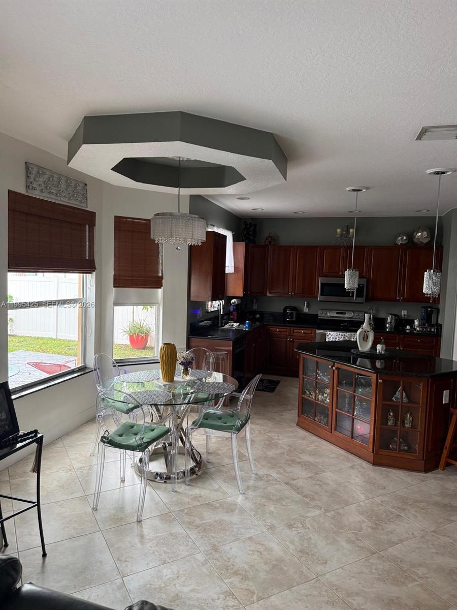 RIVIERA ISLES II - Residential