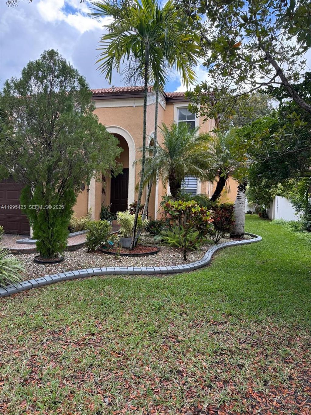 Photo of 15744 SW 53rd Ct, Miramar, FL 33027 (MLS # A11995425)