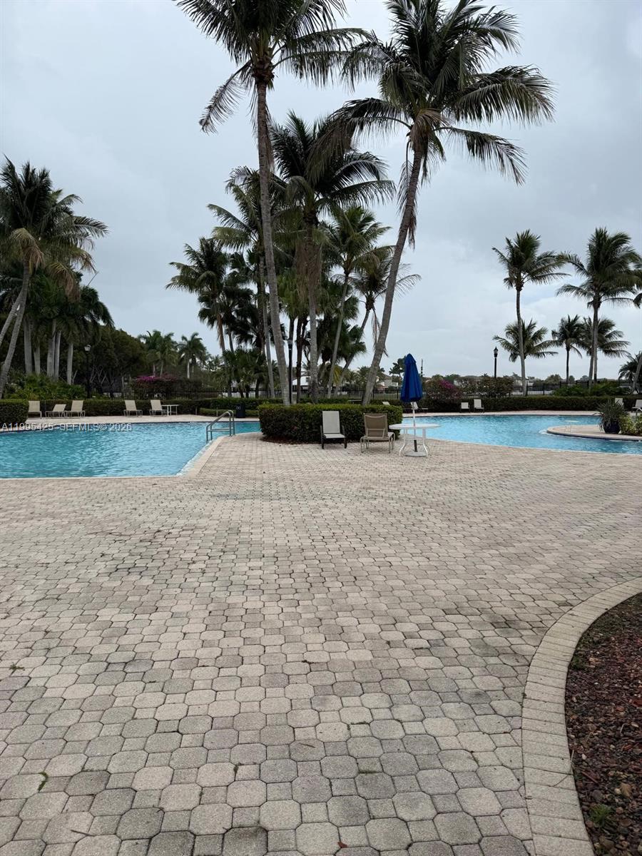 RIVIERA ISLES II - Residential