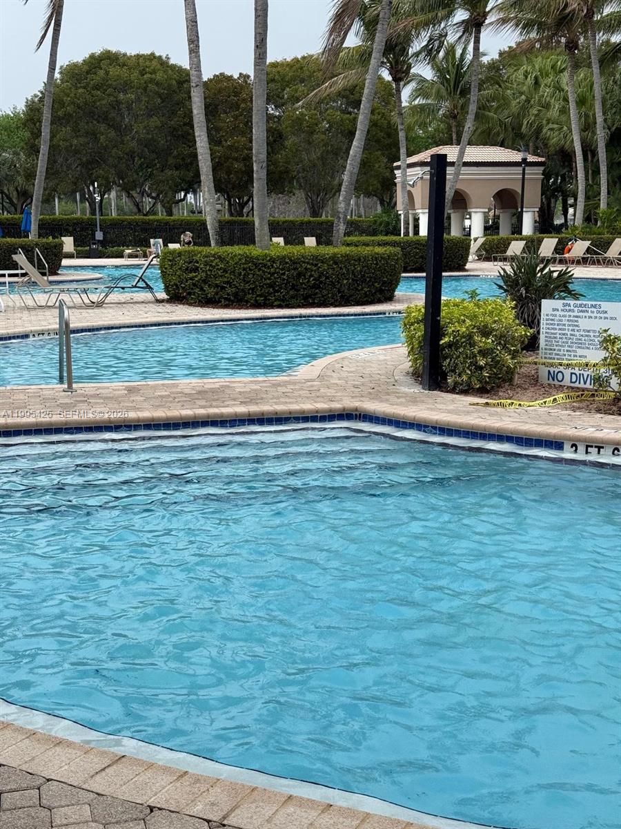 RIVIERA ISLES II - Residential