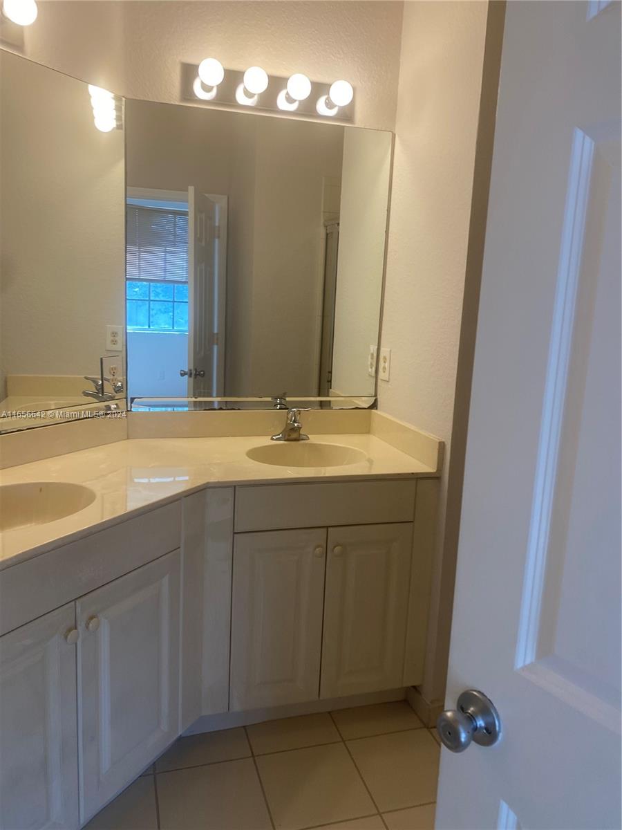 MARSH HARBOUR 49 CONDO - Residential Lease