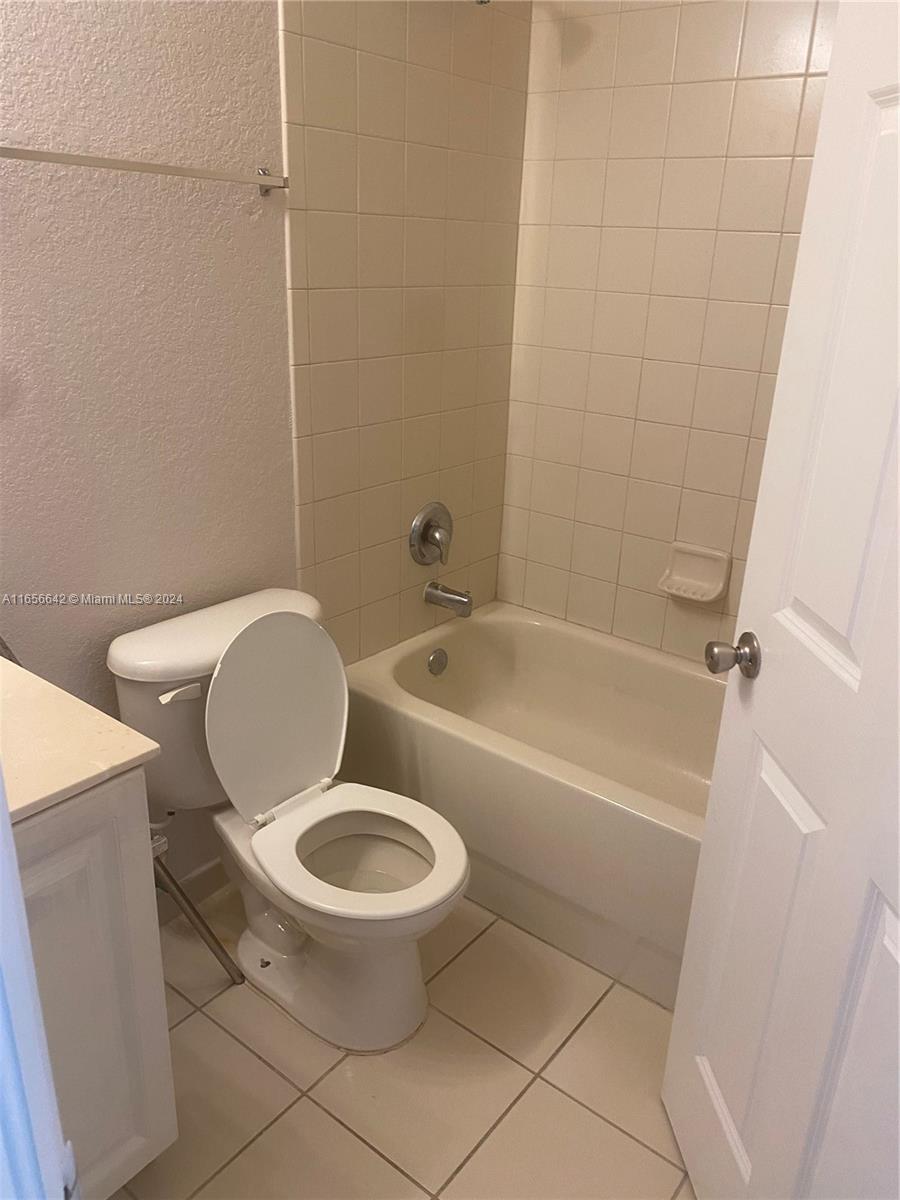 MARSH HARBOUR 49 CONDO - Residential Lease