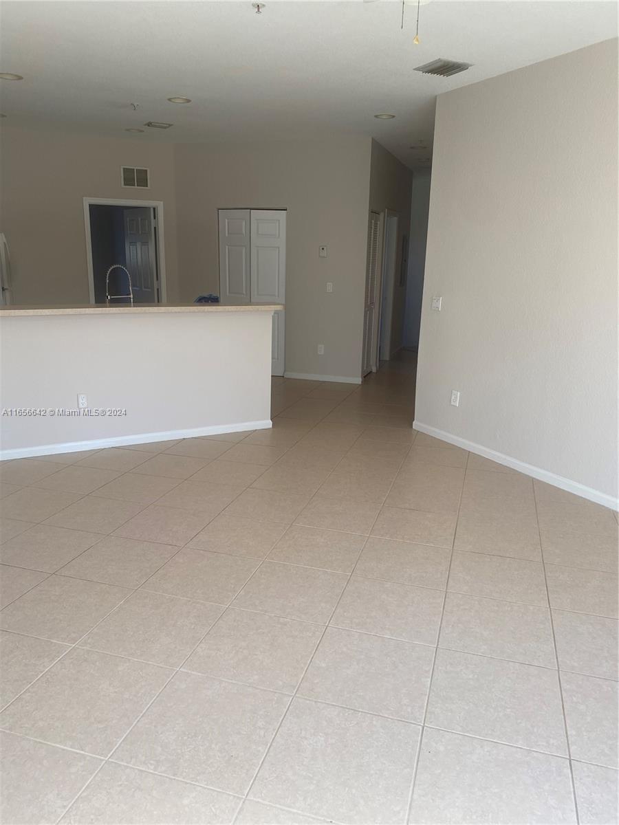 MARSH HARBOUR 49 CONDO - Residential Lease