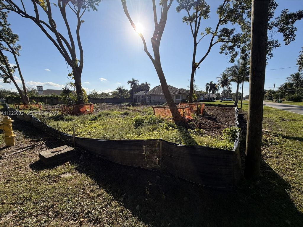 Photo of 2830 NW 118th Ave, Plantation, FL 33323 (MLS # A11926032)