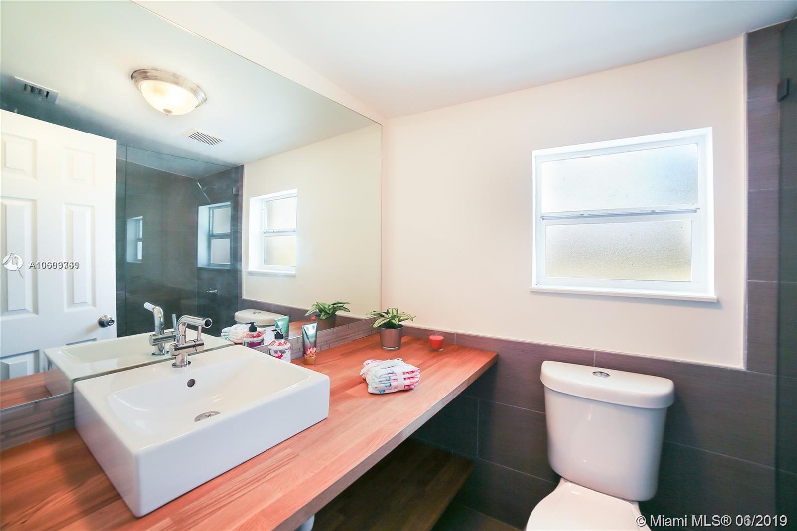 BEACHWAY ESTATES - Residential Lease