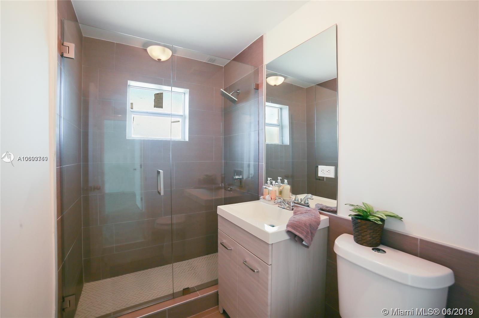 BEACHWAY ESTATES - Residential Lease