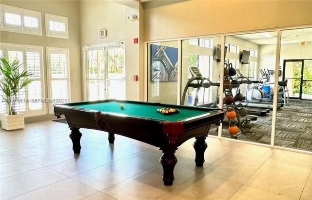 VISTA LAGO AT THE HAMMOCK - Residential