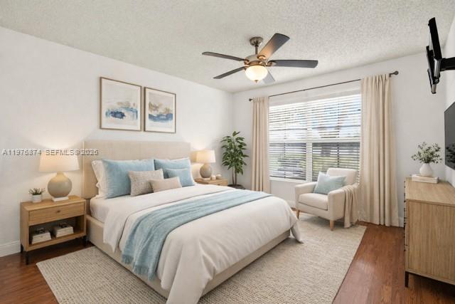 VISTA LAGO AT THE HAMMOCK - Residential