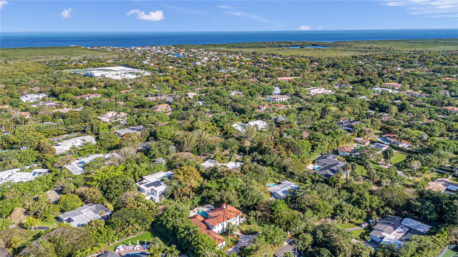 TOWN & RANCH ESTS - Residential