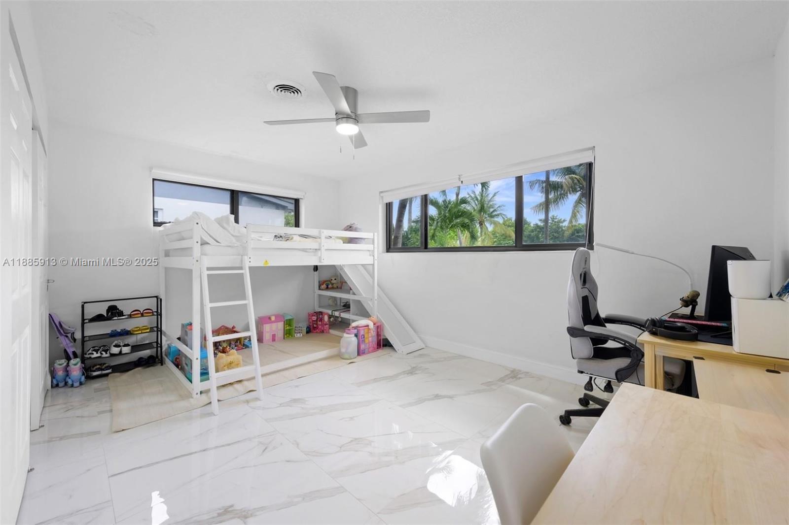 SKY LAKE - Residential