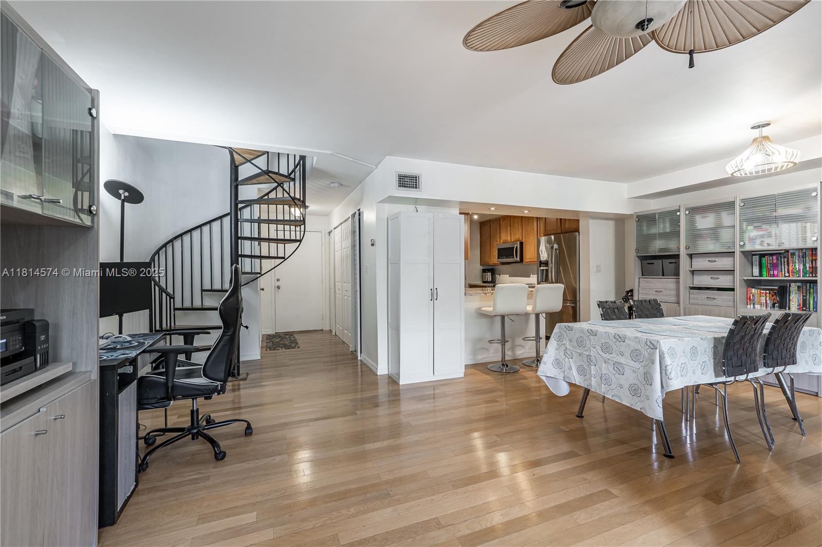 TENNIS CLUB BROOKS CONDO - Residential Lease