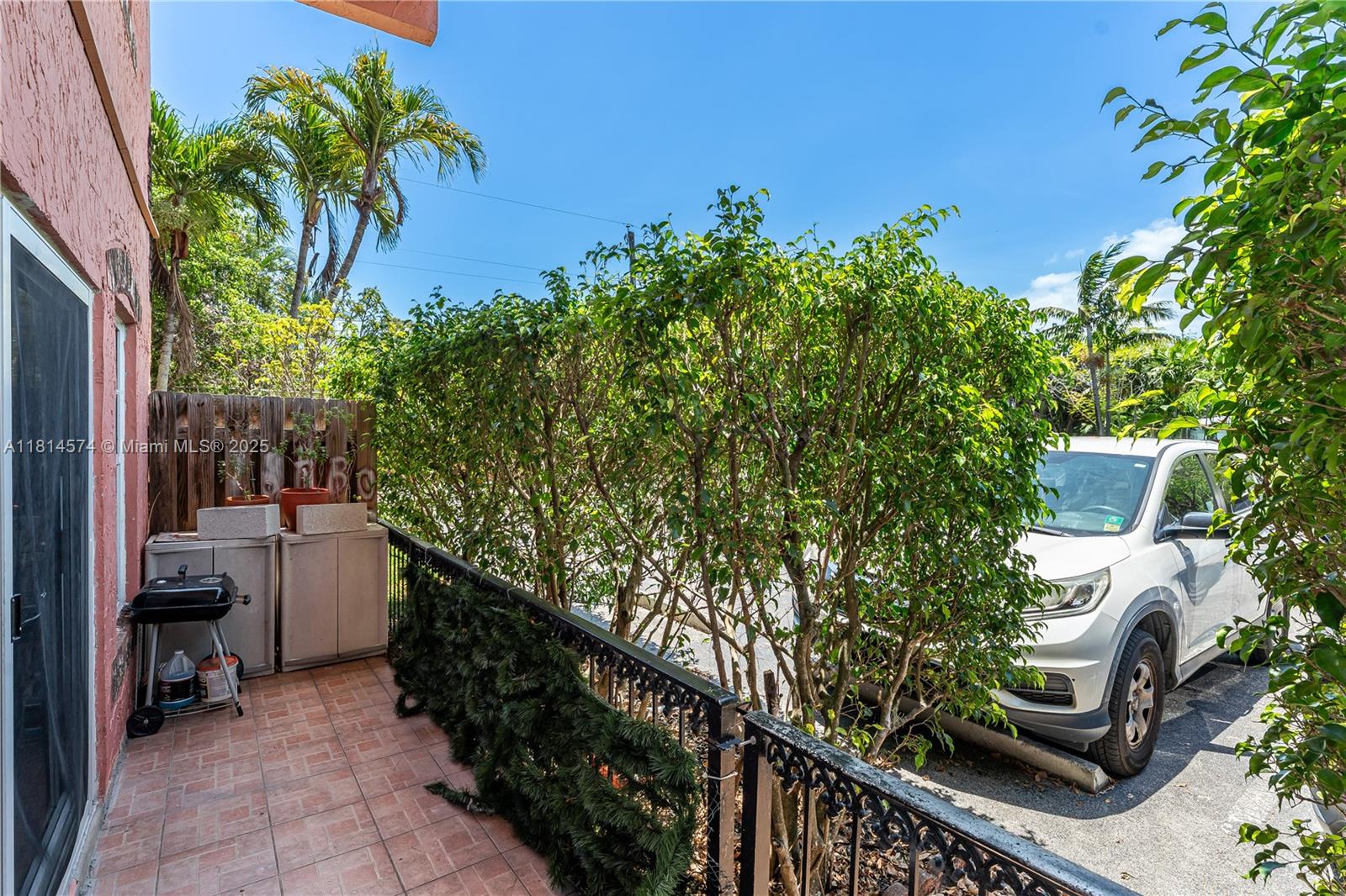 TENNIS CLUB BROOKS CONDO - Residential Lease