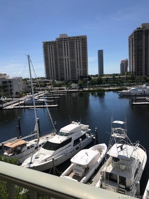 19901 E Country Club Dr 2604