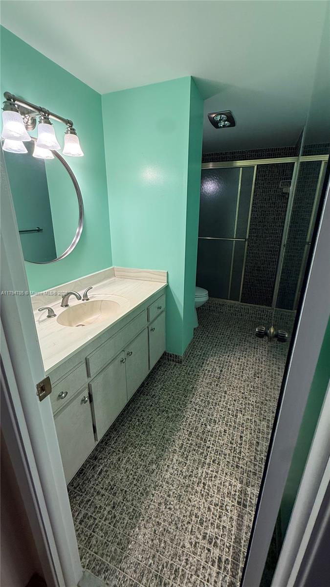 HILLCREST EAST NO 23 COND - Residential