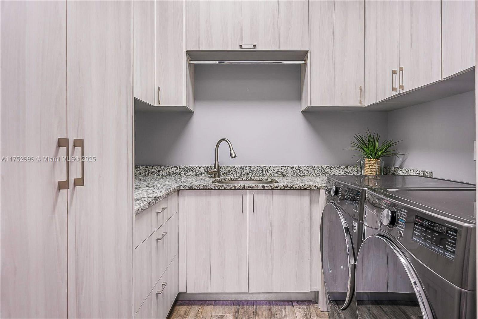 LAUDERDALE SHORES REAMEN - Residential Lease