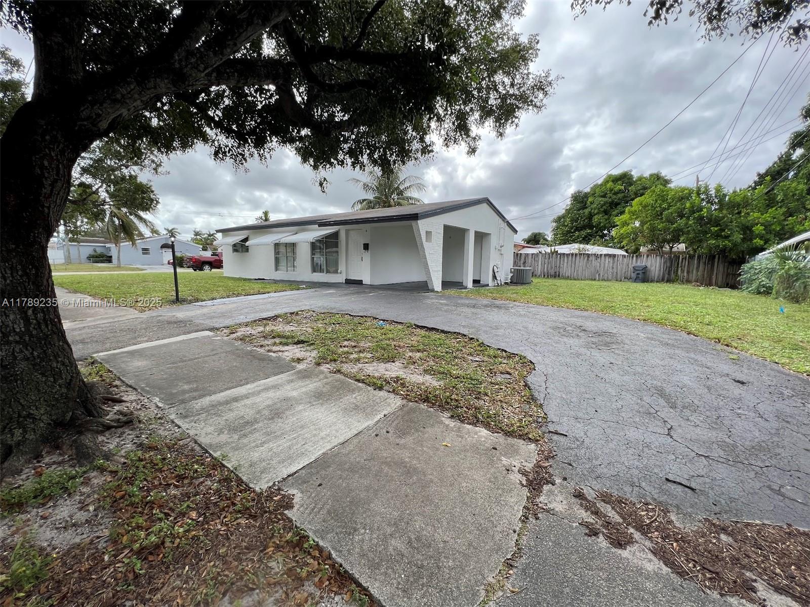 1920 N 66th Ave