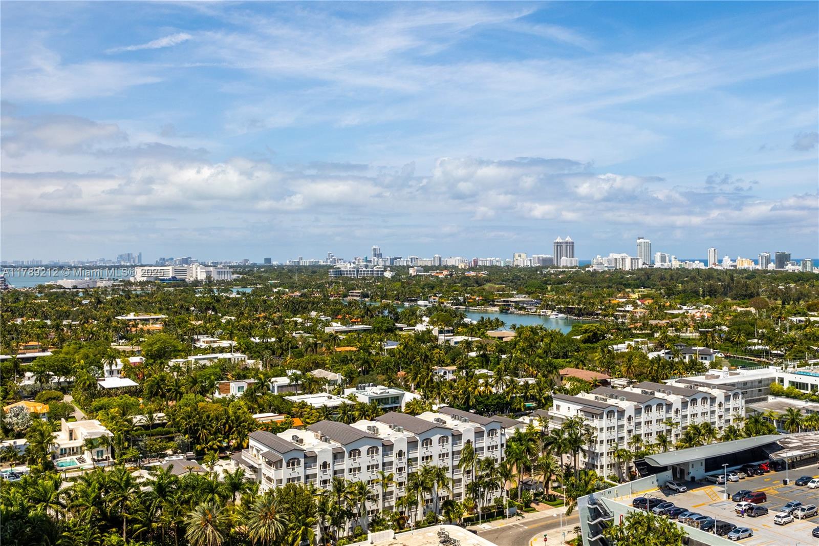 SUNSET HARBOUR SOUTH COND - Residential