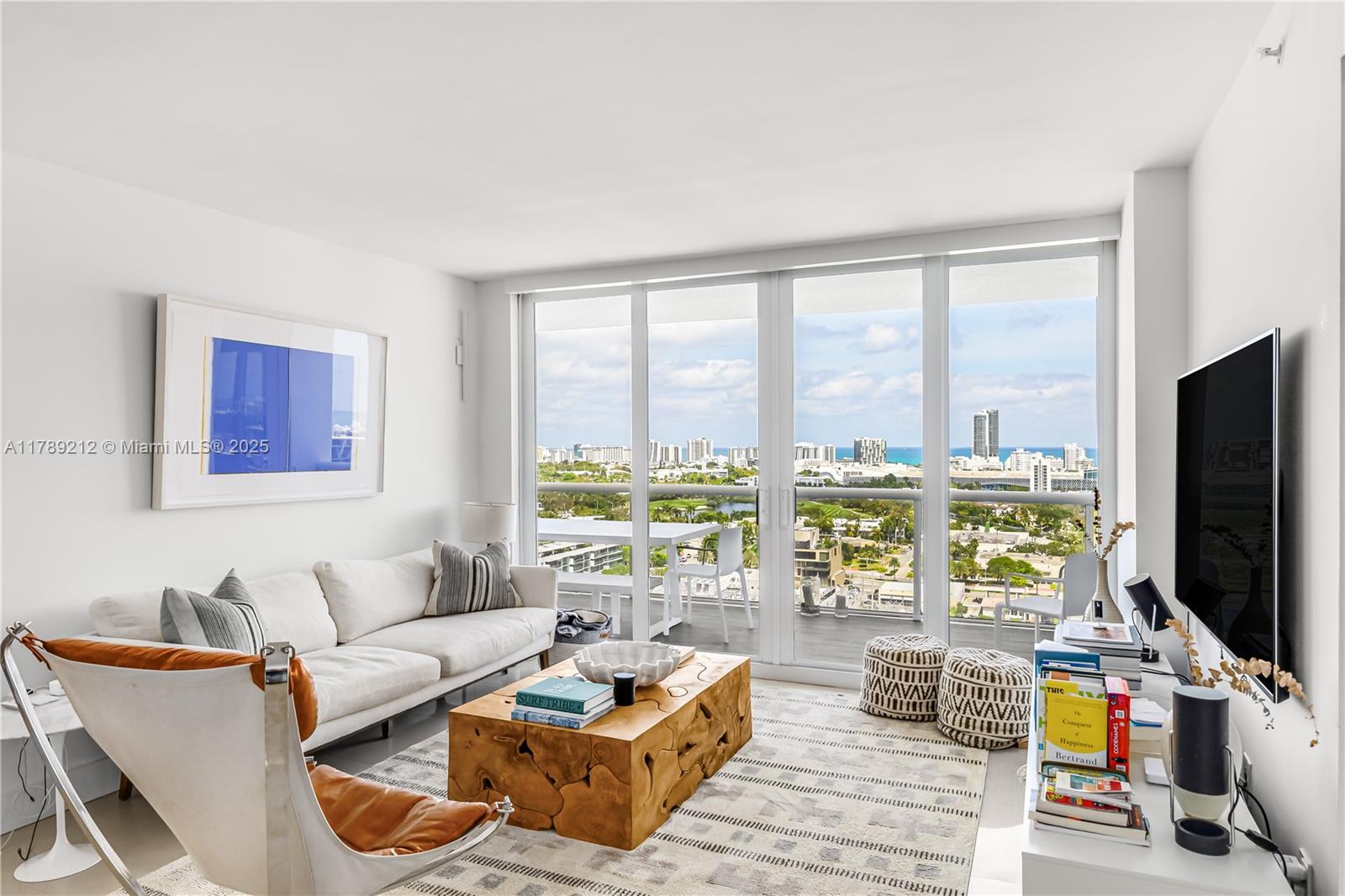 SUNSET HARBOUR SOUTH COND - Residential