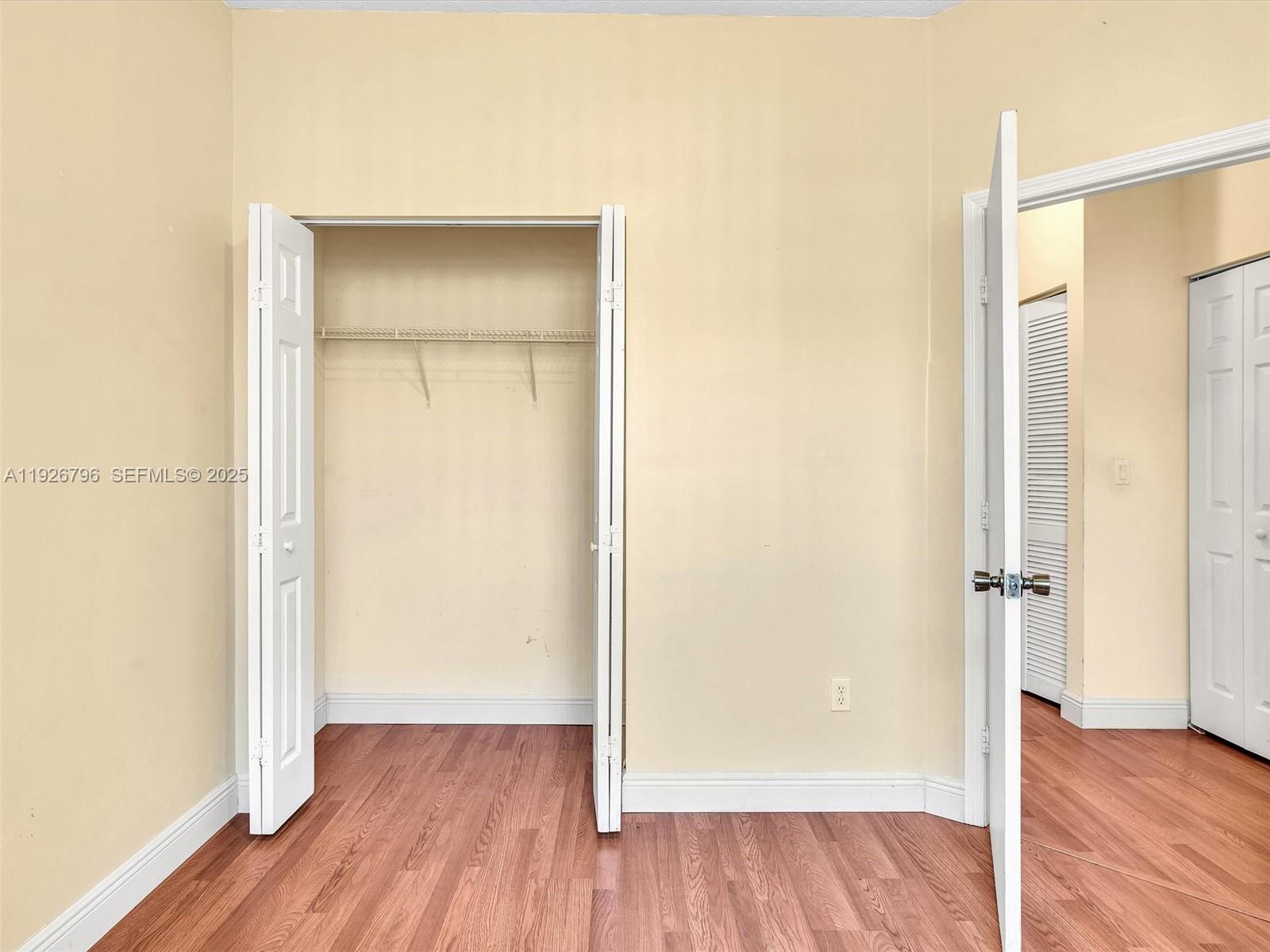 VILLAS AT HARBOR ISLES CO - Residential