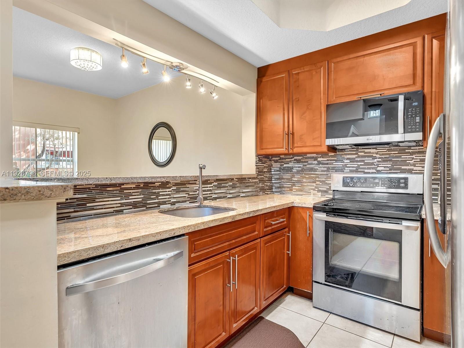 VILLAS AT HARBOR ISLES CO - Residential